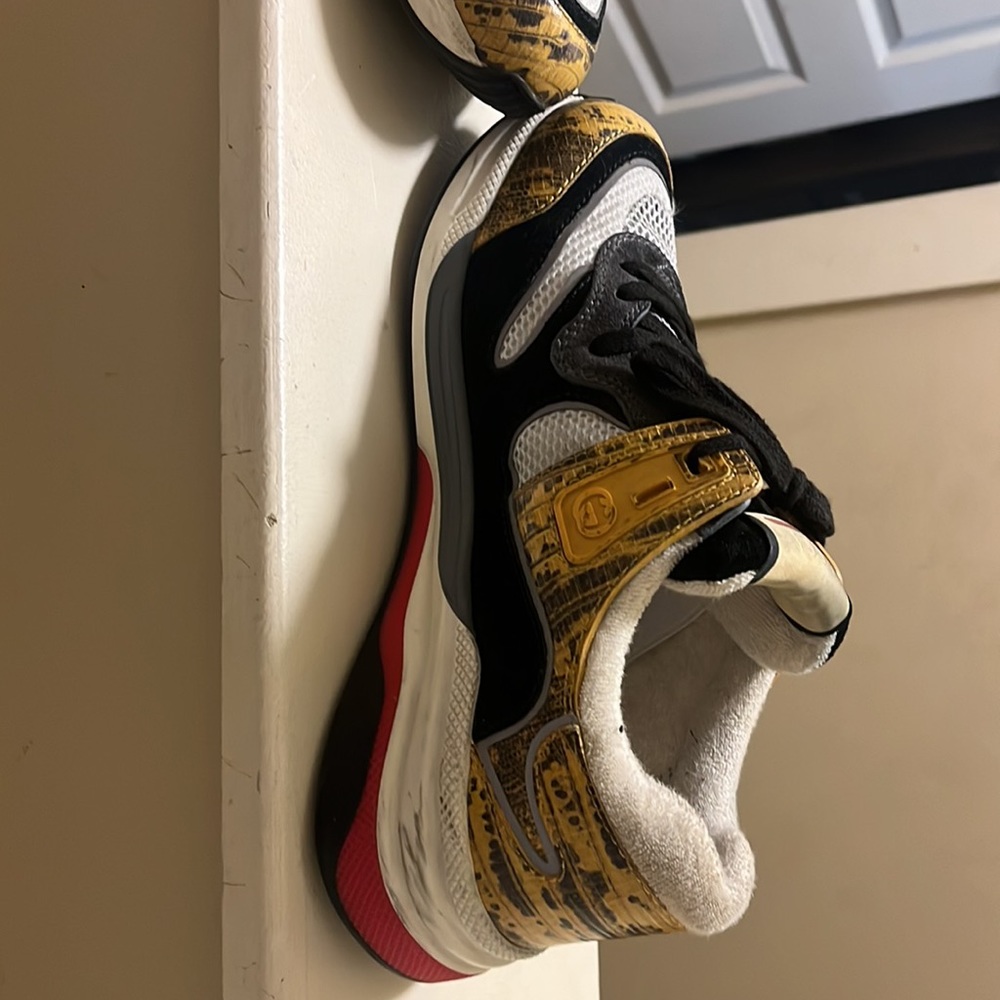 Gucci Ultrapace Sneaker - Picture 8 of 10